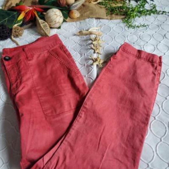Cabi I Hutton Nantucket Red Jogger Pants Sz 8 - Picture 12 of 15